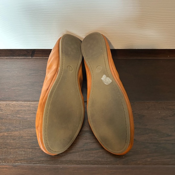 Like new - tan flats - Picture 3 of 3